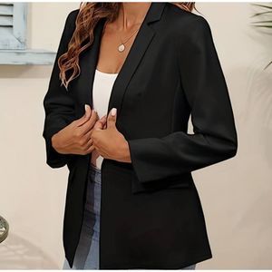 ACCEPTING ALL OFFERS! Black oversized blazer plus 4xl lightweight
